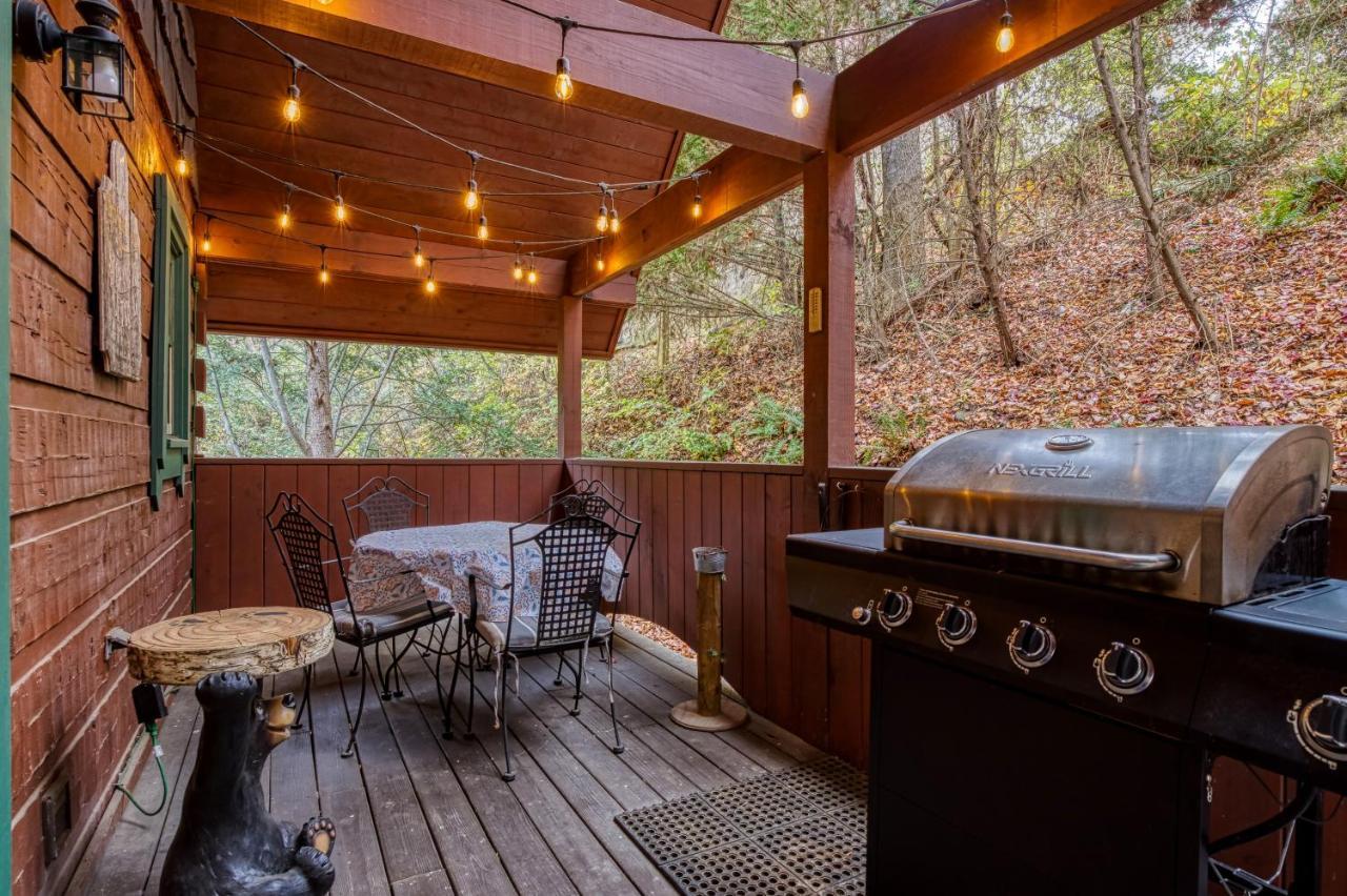 Bridgewood Cabin, Hot Tub, 1089 Of Free Attraction Tickets For Each Paid Day, Dollywood And More! Pigeon Forge Esterno foto