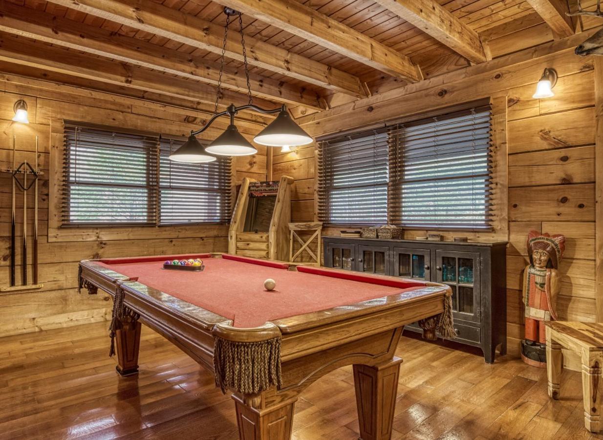 Bridgewood Cabin, Hot Tub, 1089 Of Free Attraction Tickets For Each Paid Day, Dollywood And More! Pigeon Forge Esterno foto