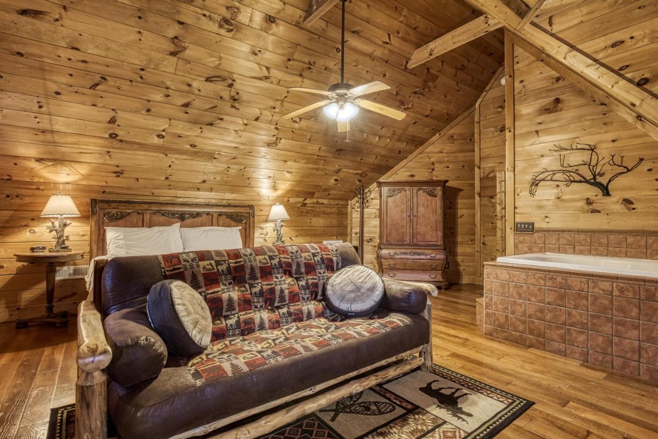 Bridgewood Cabin, Hot Tub, 1089 Of Free Attraction Tickets For Each Paid Day, Dollywood And More! Pigeon Forge Esterno foto