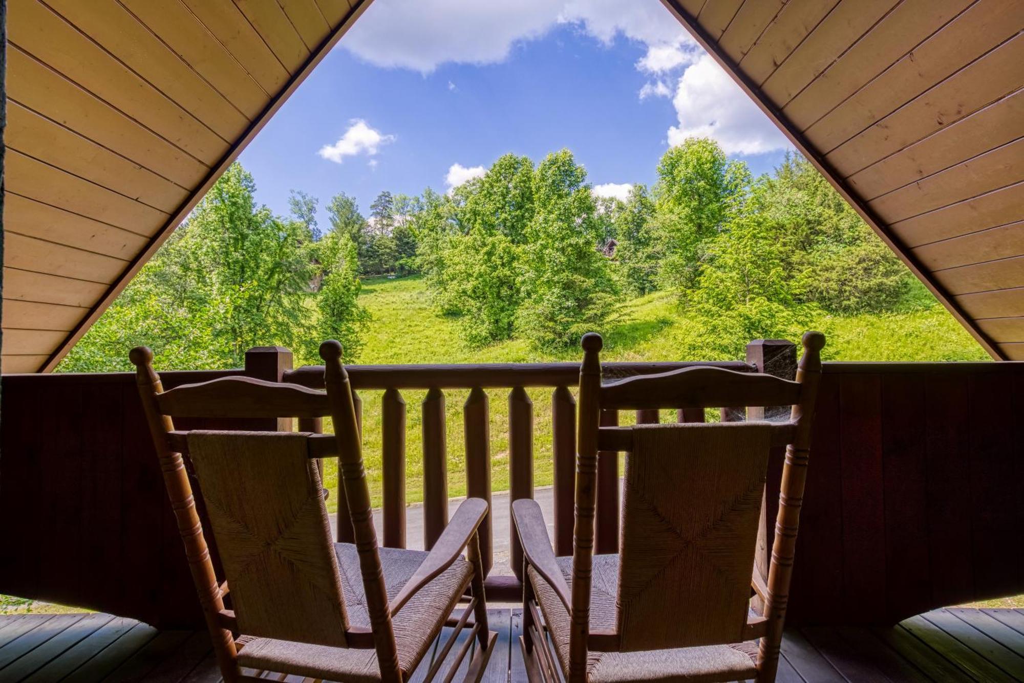 Bridgewood Cabin, Hot Tub, 1089 Of Free Attraction Tickets For Each Paid Day, Dollywood And More! Pigeon Forge Esterno foto