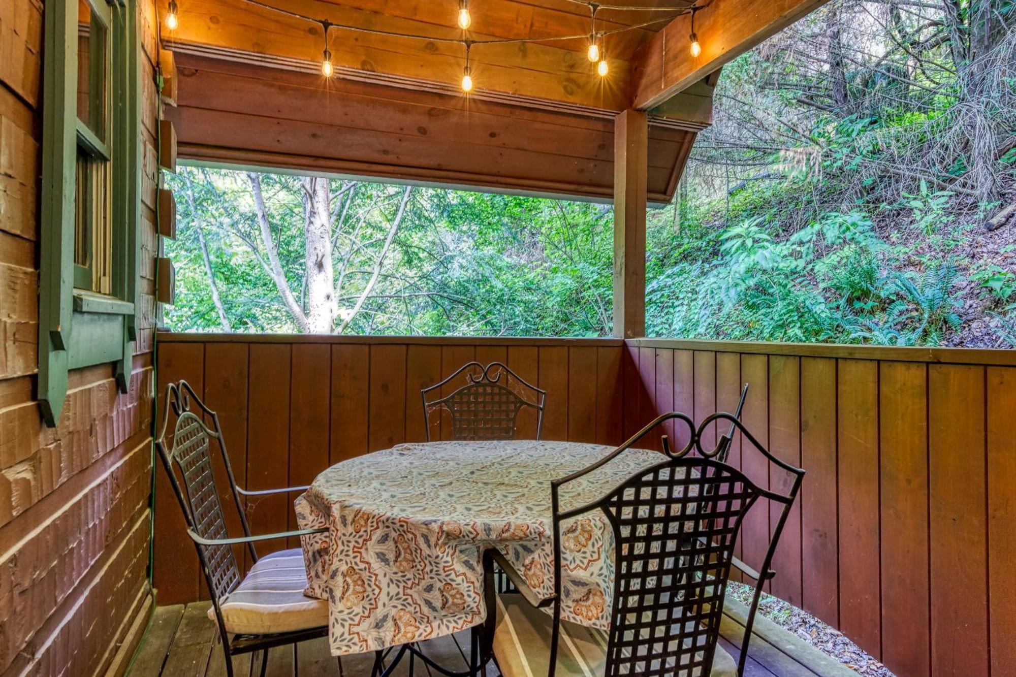 Bridgewood Cabin, Hot Tub, 1089 Of Free Attraction Tickets For Each Paid Day, Dollywood And More! Pigeon Forge Esterno foto